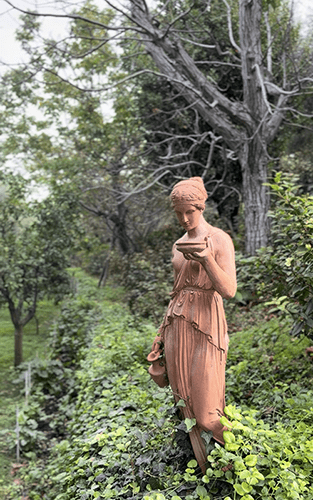 Sorrento by Hand & Heart: Inlaid Wood Workshop, Sorrento Stroll & Private Villa Garden Feast